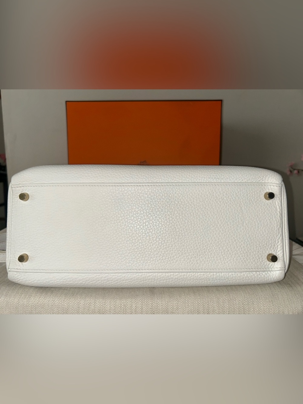 HERMÈS Kelly 35 White Blanc Clemence Leather Gold Hardware Handbag - Picture 10 of 14